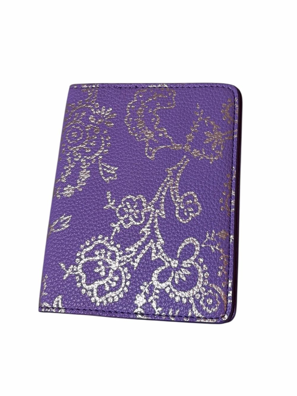 Vera Bradley Cotswolds Dahlia Purple Essential Passport Cover Floral Silver